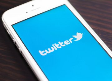 Twitter Suspends More Terror-Related Accounts 