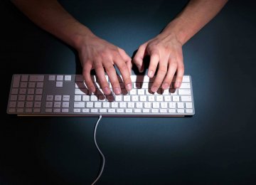 Young People at Risk Online, Says UNICEF 