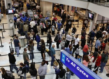 US Airport Screening Causes 70,000 to Miss Flights