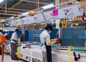 India Factory Output Slows 