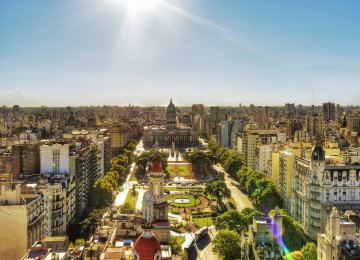 Macri Eyes $400b Owned  by Argentines Overseas