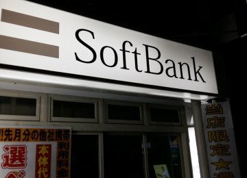 SoftBank Profit Down 27%