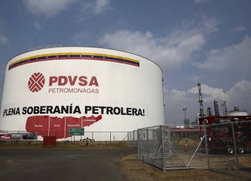 Venezuela Oil Co. to Issue Bonds 