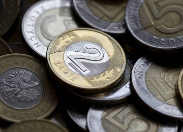 Zloty Weakens Regional Currencies
