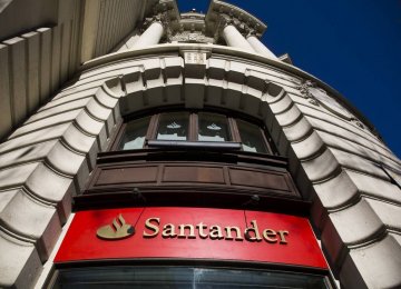 Deutsche Bank, Santander  Fail Federal Stress Test  