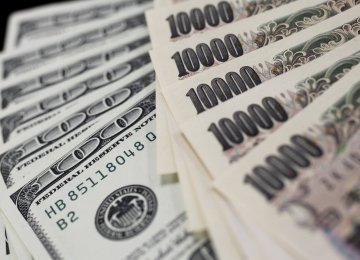 Investors Seek Safety in Yen