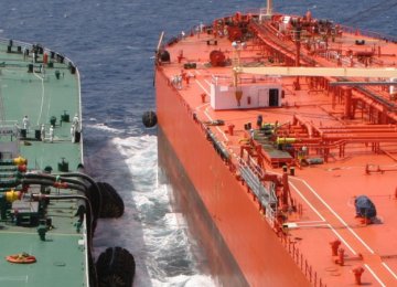 Kharg Terminal Starts STS Crude Transfer 