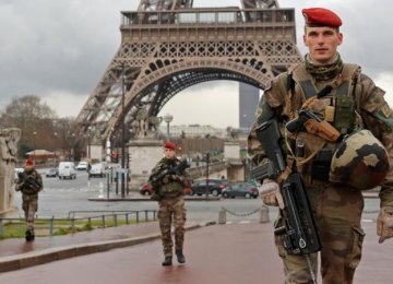 Center to Study Impact of Attacks on France Tourism