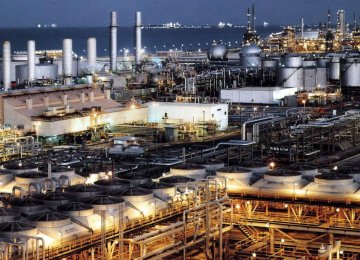 Iran plans to produce 180 million tons of petrochemicals per year by 2025.