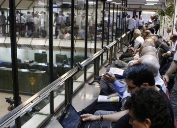 Tehran Stock Exchange’s main index lost 4.7% and ended the first half of the year at 76,450.90 points.