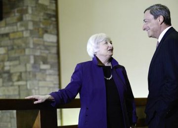 Janet Yellen (L) and Mario Draghi at the Jackson Hole economic symposium in Wyoming in late August.