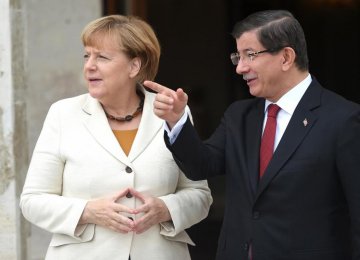 Merkel in Turkey to Discuss Refugee Crisis 