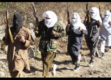 Afghan Villagers Hang Taliban Fighters