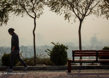Choking Haze Sends Hundreds of Tehran Residents to Hospitals