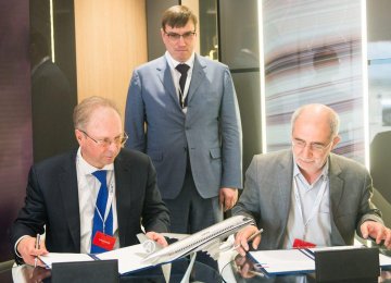 Letters of intent were signed between Sukhoi Civil Aircraft Company and two Iranian airlines on the sidelines of Turkey’s Eurasia Airshow for the purchase of 20 Superjet 100 each on April 26.