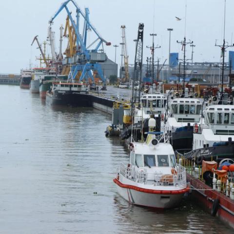 Iran Turns to Caspian Sea as Jebel Ali Risks Rise