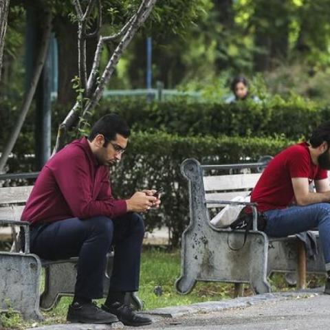 Iran’s Labor Market Squeeze Tightens on Youth