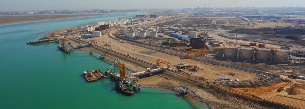 50% Growth in Essential Goods Imports From Imam Khomeini Port