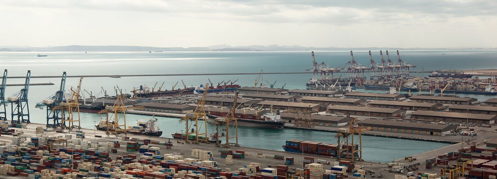 Docking of Container Vessels at Shahid Rajaee Port Up 14% 