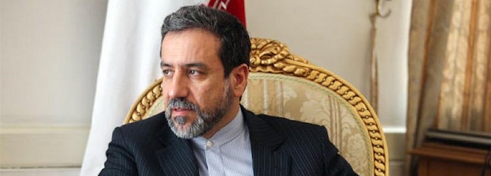 Araqchi: US Economic War Has Troubled Entire Region 