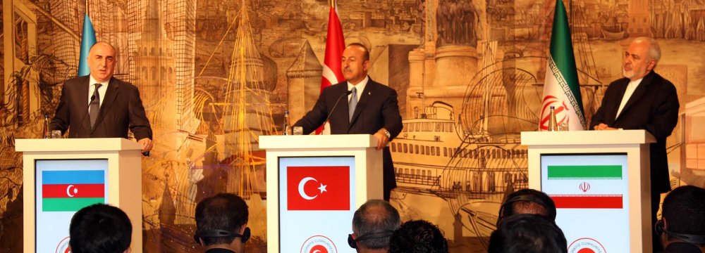 Iran, Turkey, Azerbaijan Hold Three-Way Dialogue in Istanbul