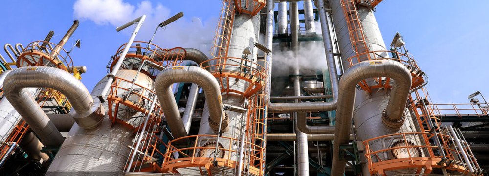 Abadan Refinery Raises Euro-5 Gasoline, Diesel Production