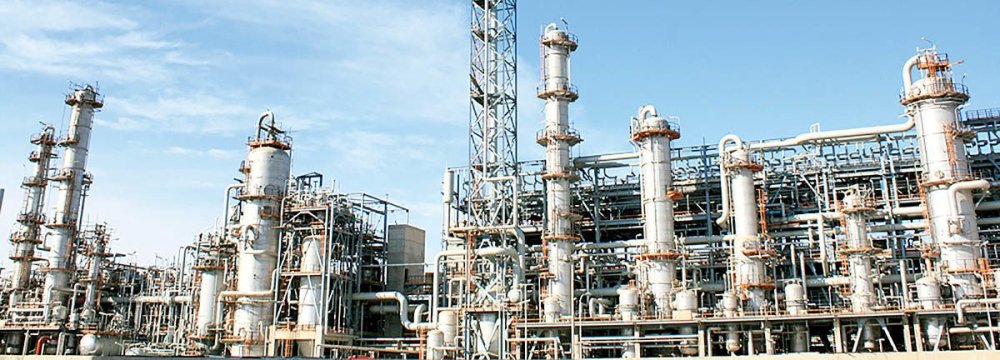 Arvand Petrochemical Company to Indigenize Catalysts, Chemicals