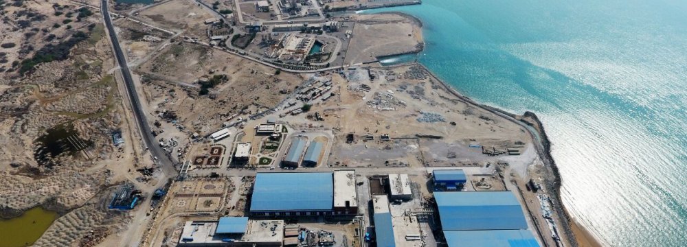 Desalination Capacity of Bushehr Province to Double by March 2022  