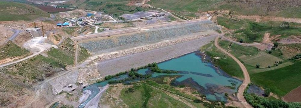 Mashoureh Dam to Prevent Outflow of Surface Runoff From Lorestan
