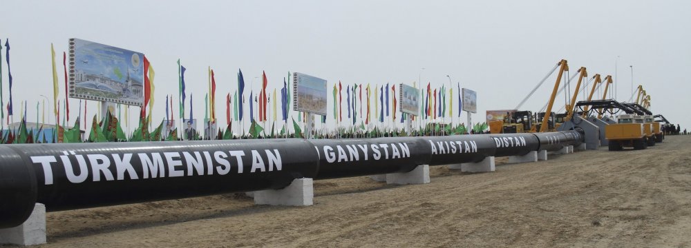 Iran, Turkmenistan, Azerbaijan Finalize Natural Gas Swap Deal