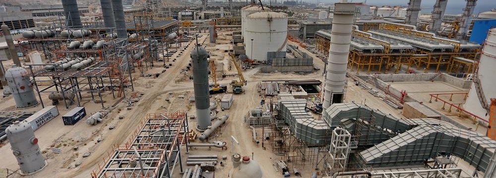 Petrochemical Complex in Bushehr Waiting for Funds 