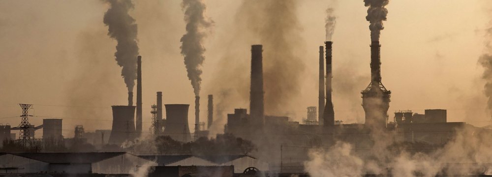 Global Fossil Fuel Use Similar to Decade Ago 