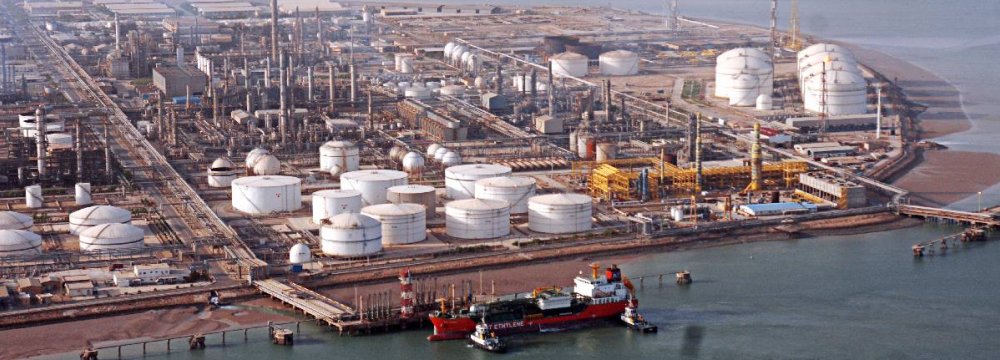 Oil Derivative Exports to Neighboring States Will Normalize by Mid-November