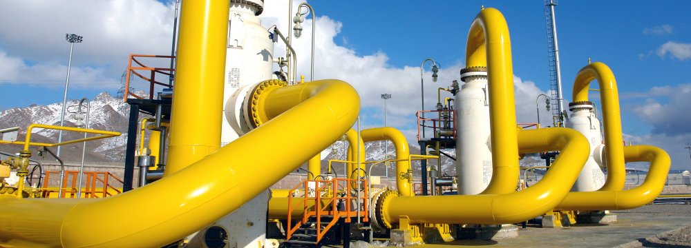 Gas Production, Exports Rise  