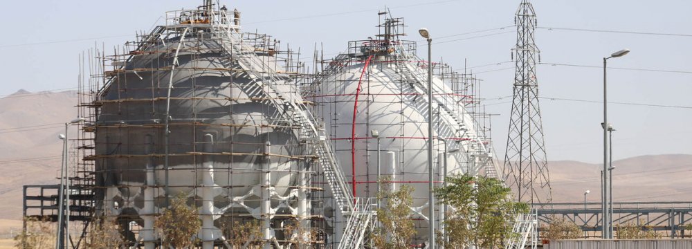 Petrochem Plant in Hamedan to Produce Medical Grade PVC
