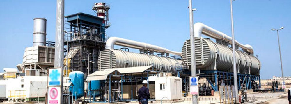 Desalination Drive Picks Up in Southern Hormozgan Province 