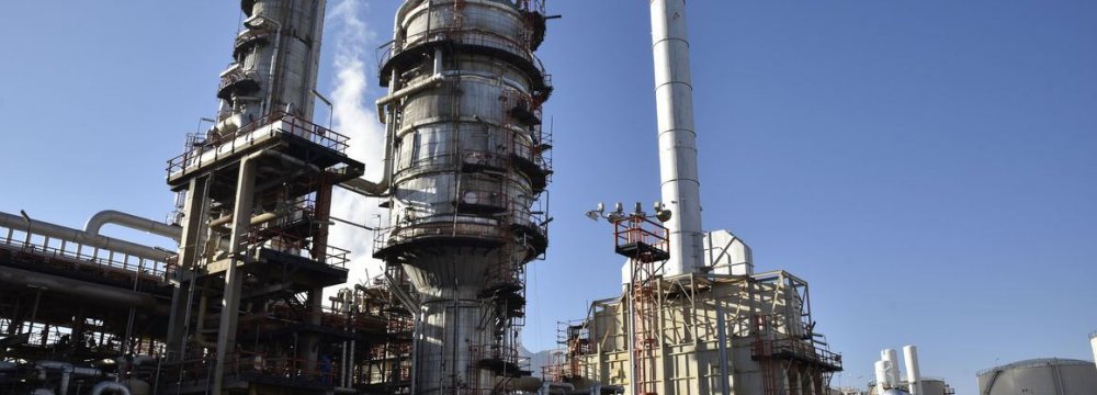 80% of Parts, Equipment Used by Isfahan Refinery Indigenized 