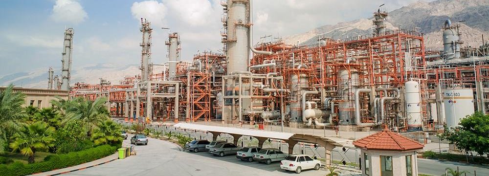 Petchem Co. in Asalouyeh Helps Complete Ethylene Value Chain 