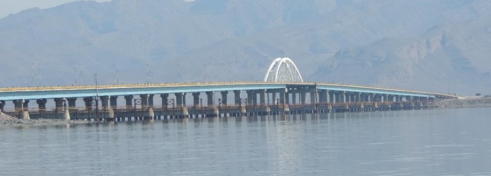 Urmia Lake’s Water Level Down 60cm