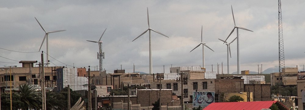 Manjil Wind Farm Output Rises
