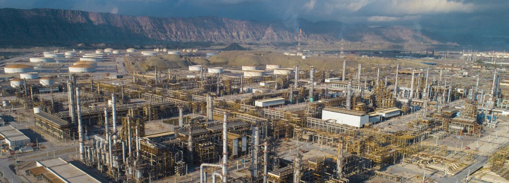 Mehr Persian Gulf Petro-Refinery to Come on Stream by 2024