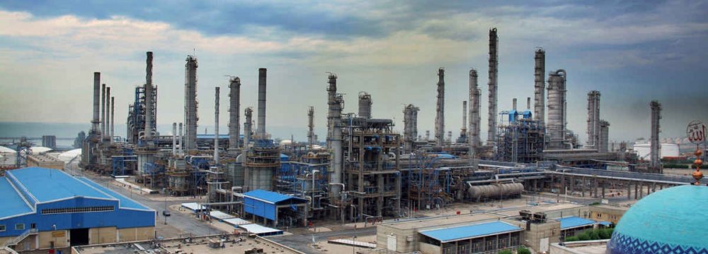 Iran Wants to Start Petrochemical Production in Caspian Regions