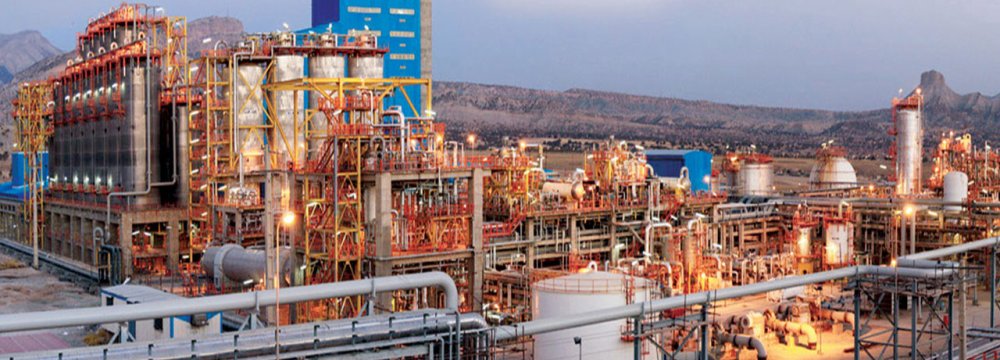 Petrochemical Projects Worth $3 Billion Underway in Ilam