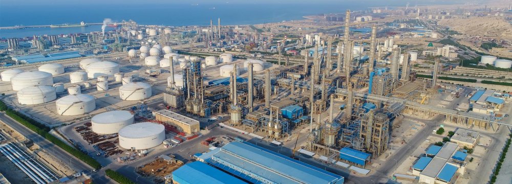 Petrochemical Sector’s Revenues Reach $15 Billion in 11 Months