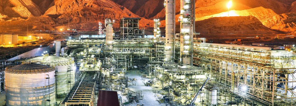 Petrochem Production Rises 7%, Exports Surge 13% in 7 Months