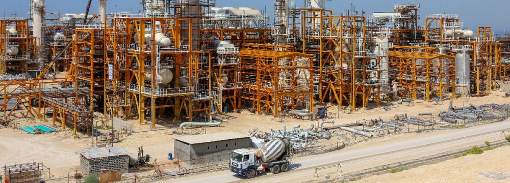 South Pars Phase 14 Refinery to Become Operational Next year