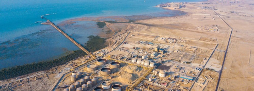 Gas Condensate Refinery to Be Built in Qeshm in Three Years