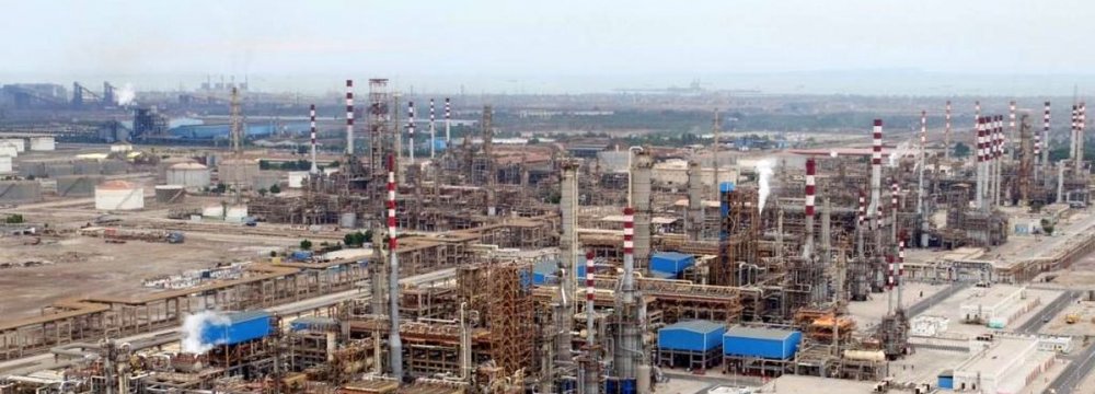 Bandar Abbas Refinery Continues to Indigenize Equipment