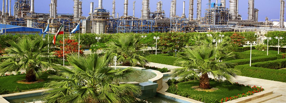 Shiraz Petrochemical Company Frontrunner in CDM Projects