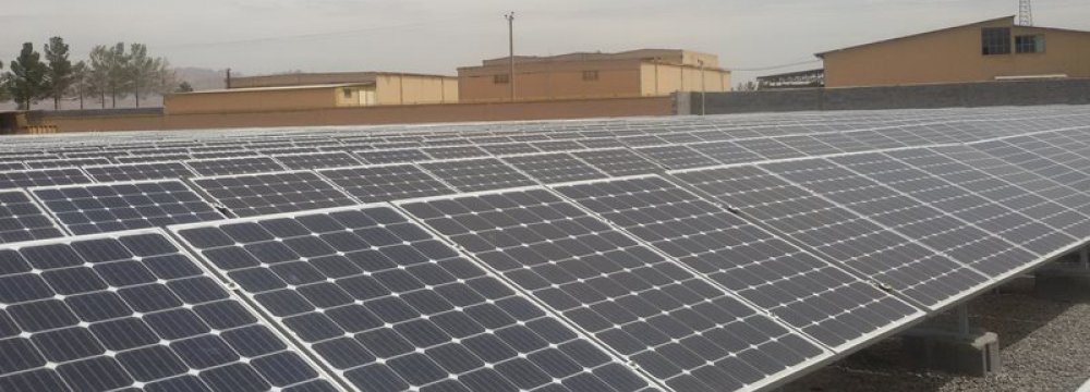 Small Solar Power Plants Open in Isfahan, Alborz